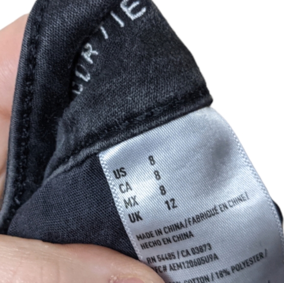 American Eagle Super Super Stretch High Waist Black Jean Shorties Size 8 🖤 - Picture 8 of 11